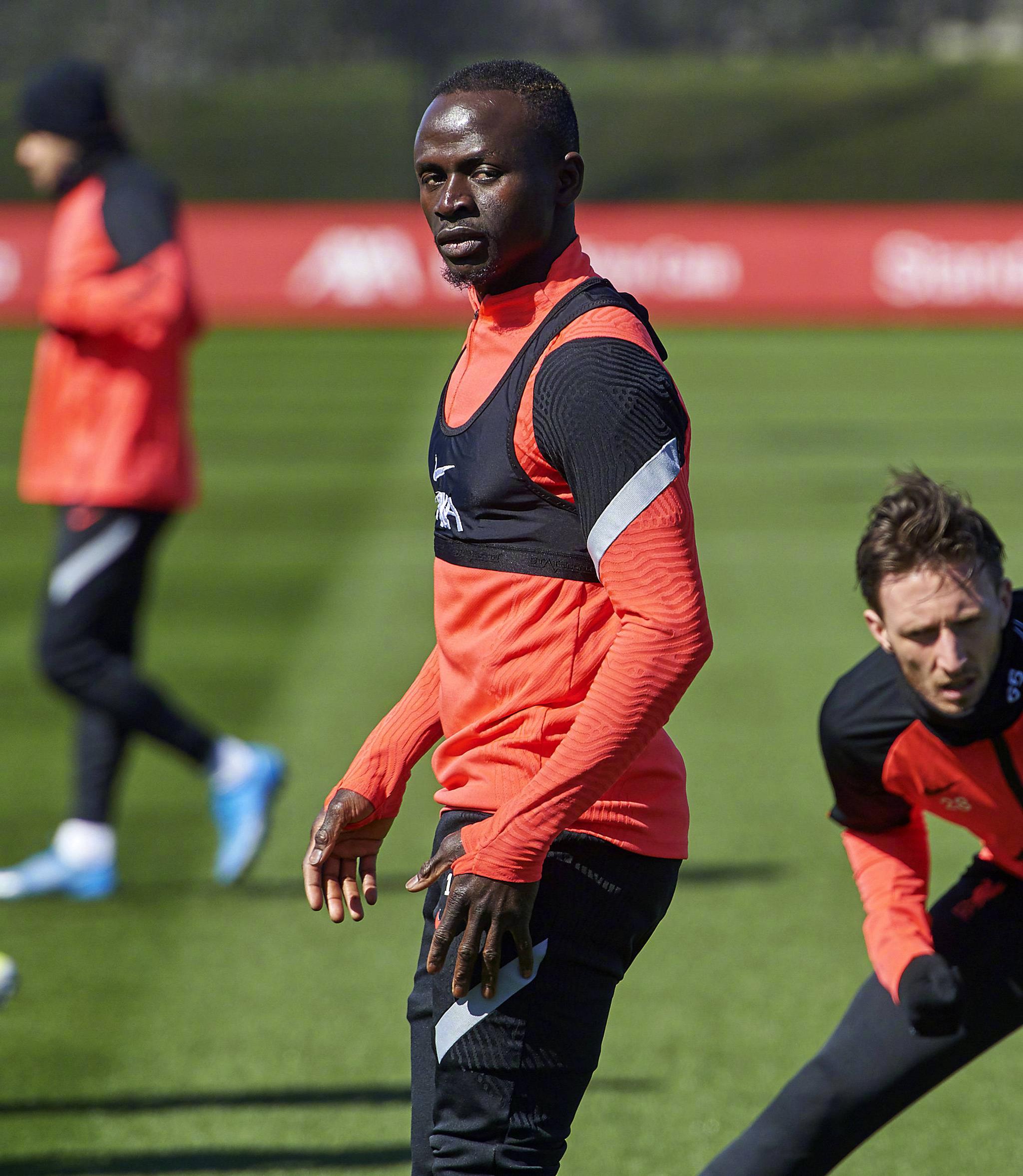 国际比赛日体能课后；芝加哥公牛远射贴柱备战欧冠；赛场秩序良好；数据趋势出现新变化的简单介绍-爱游戏ayx娱乐